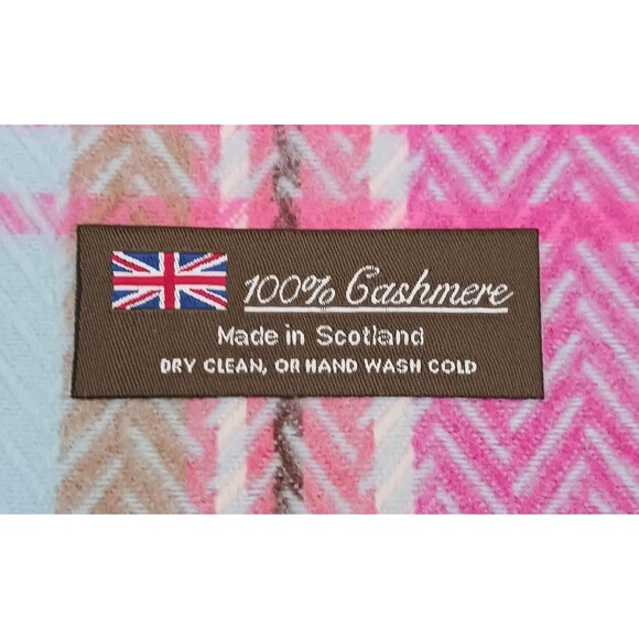 NEW 100% Cashmere Scarf Hot Pink Blue Plaid Made in Scotland Twist Fringe Edge - Picture 3 of 4